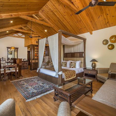 Lemon Tree Hotel Srinagar Ngoại thất bức ảnh