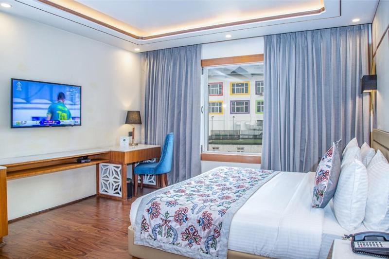 Lemon Tree Hotel Srinagar Ngoại thất bức ảnh