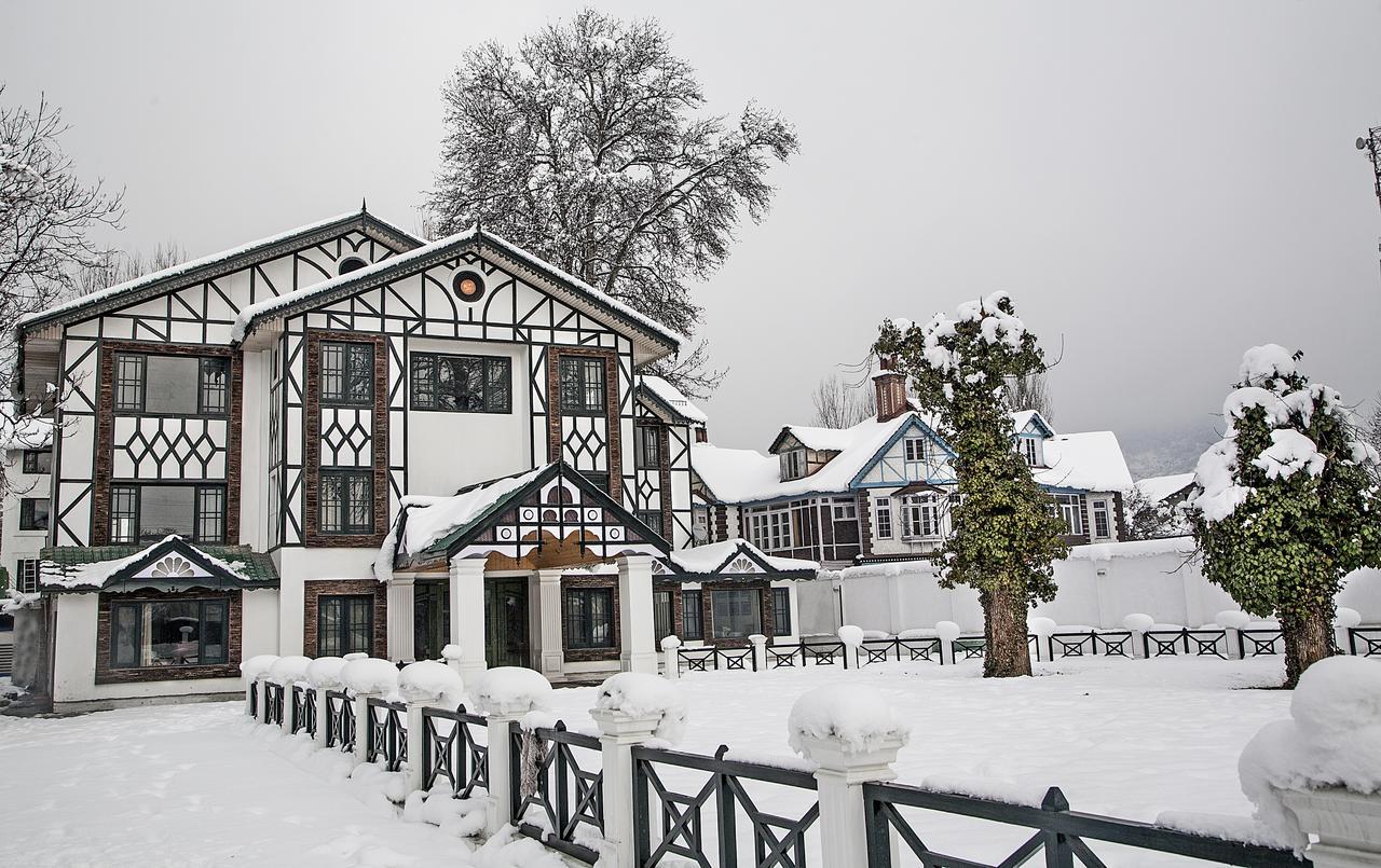 Lemon Tree Hotel Srinagar Ngoại thất bức ảnh