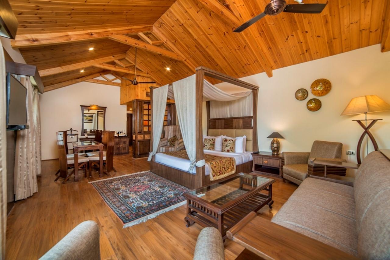 Lemon Tree Hotel Srinagar Ngoại thất bức ảnh