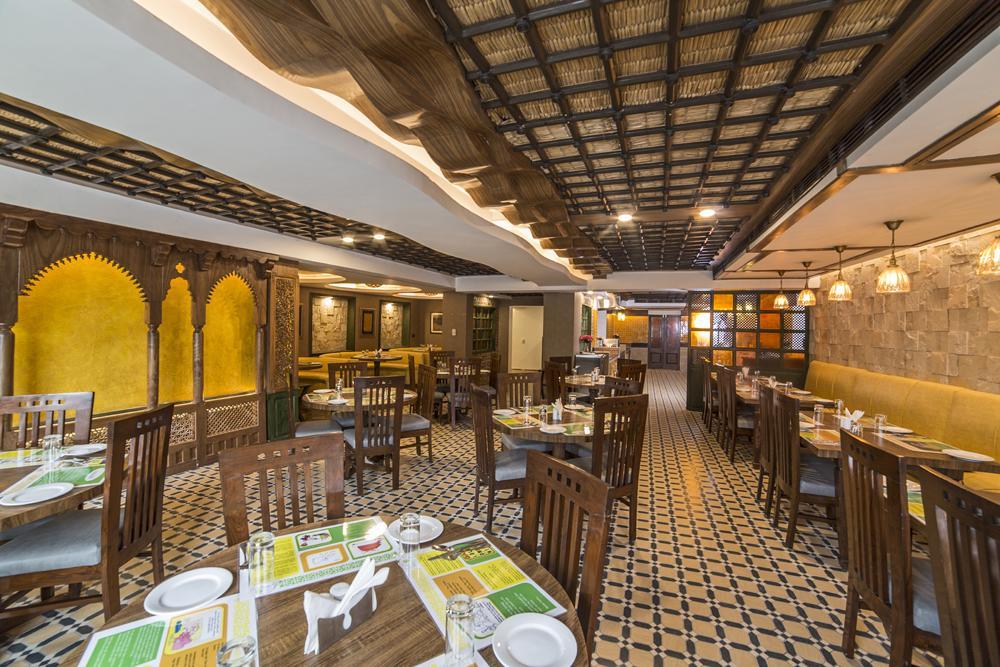 Lemon Tree Hotel Srinagar Ngoại thất bức ảnh