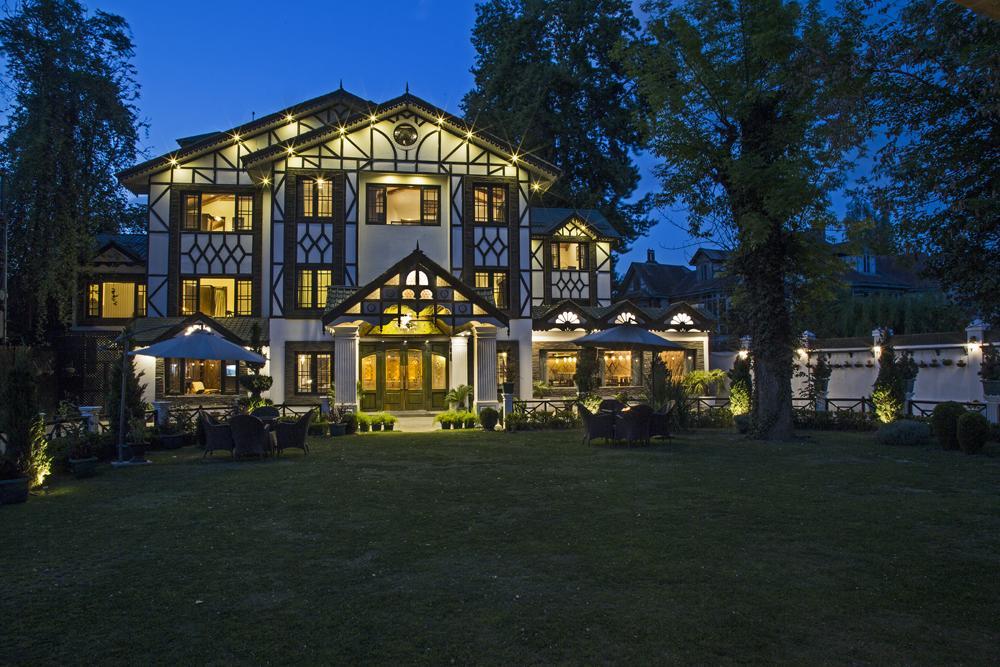 Lemon Tree Hotel Srinagar Ngoại thất bức ảnh